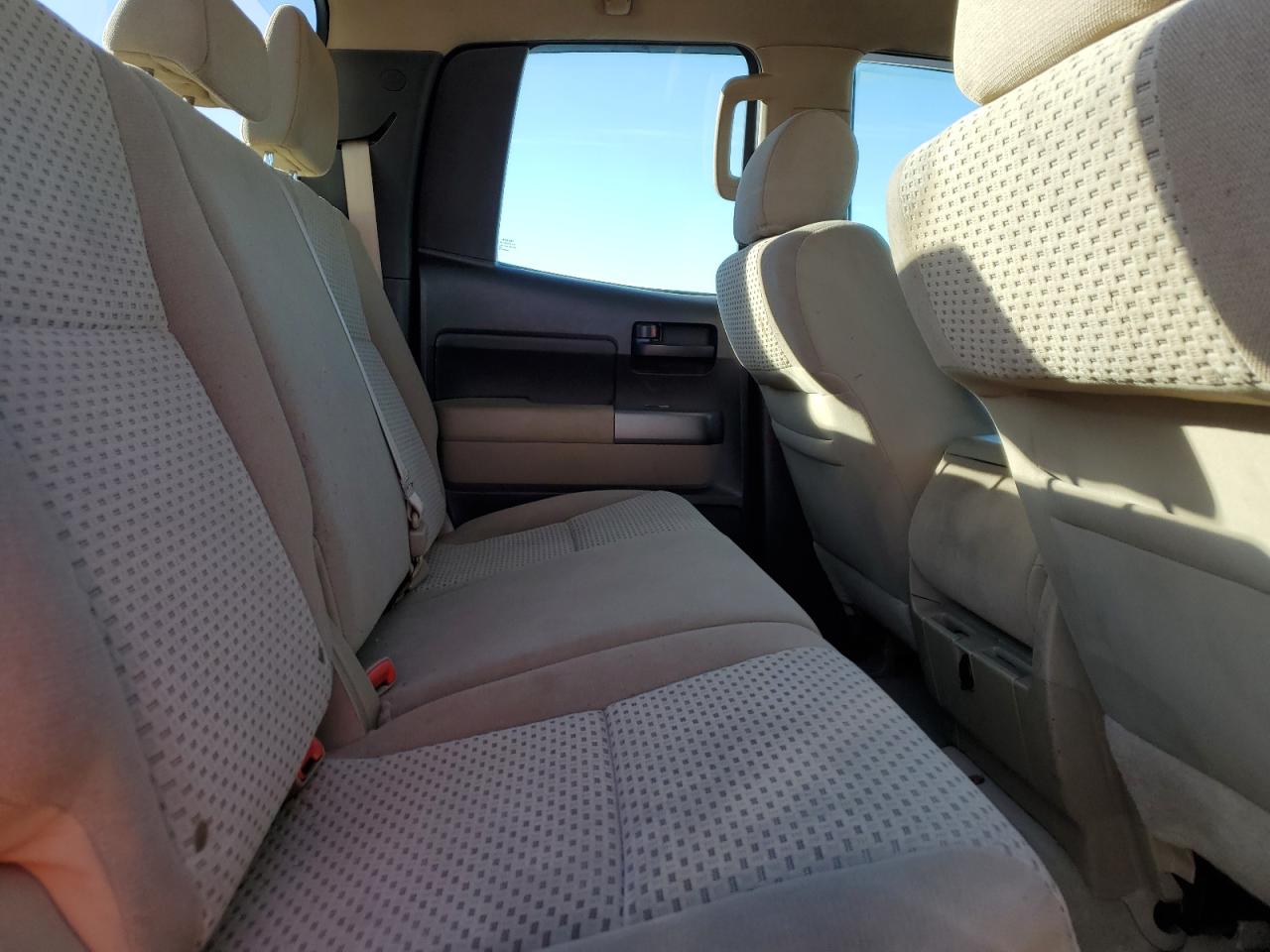 2010 Toyota Tundra - Image 10