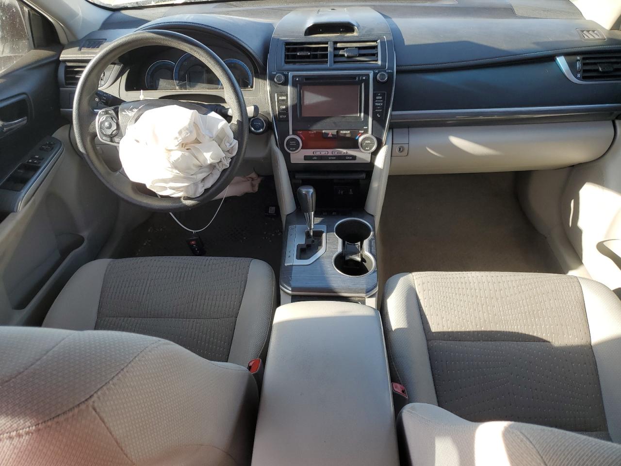 2014 Toyota Camry - Image 8