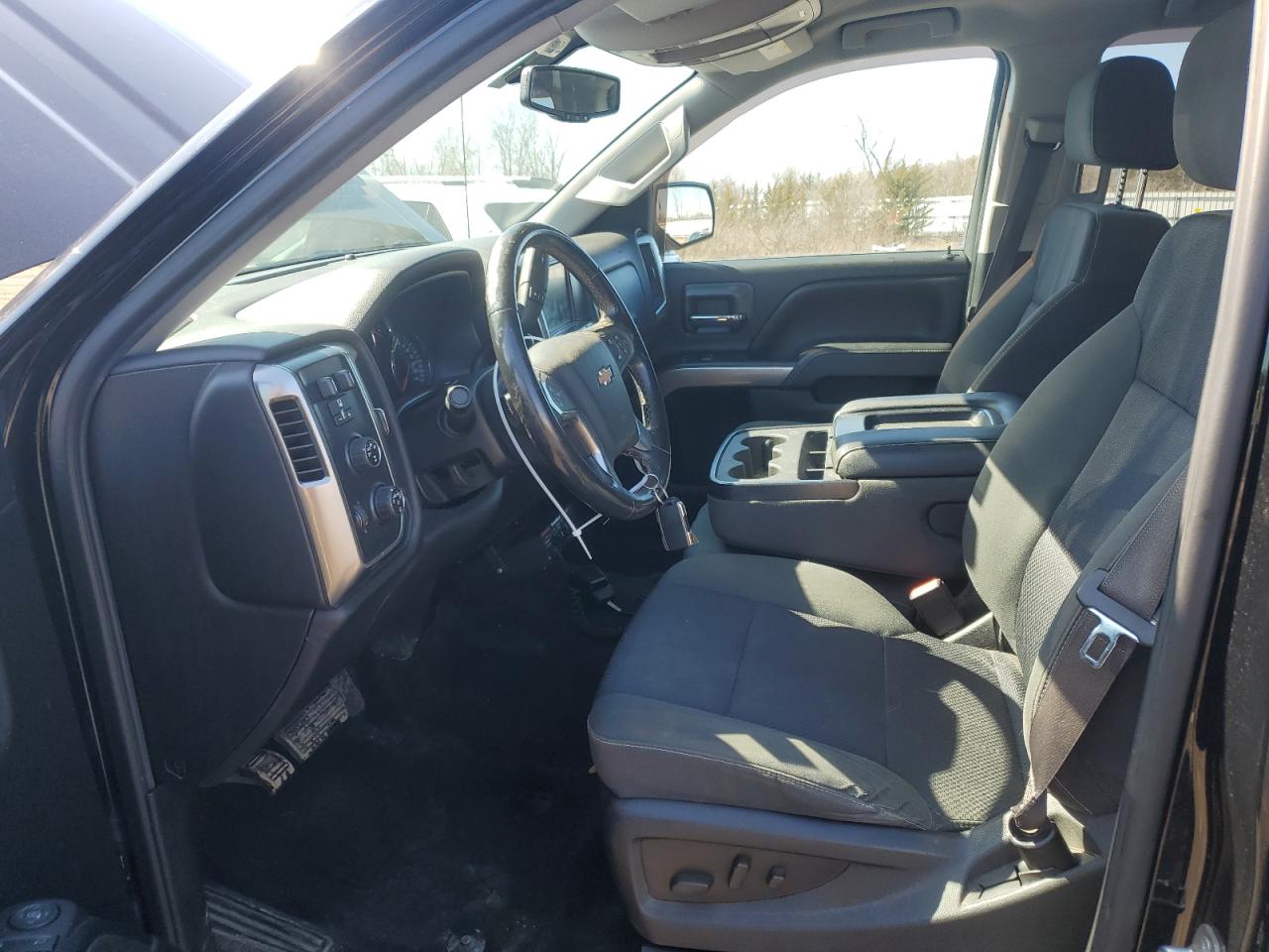 2015 Chevrolet Silverado - Image 7