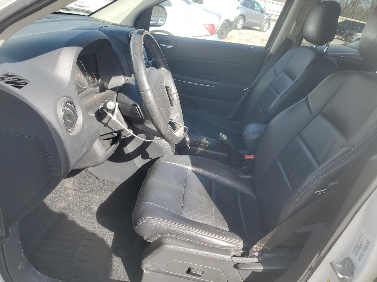 2010 Jeep Compass - Image 7