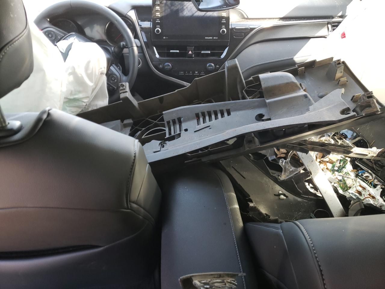 2024 Toyota Camry - Image 8