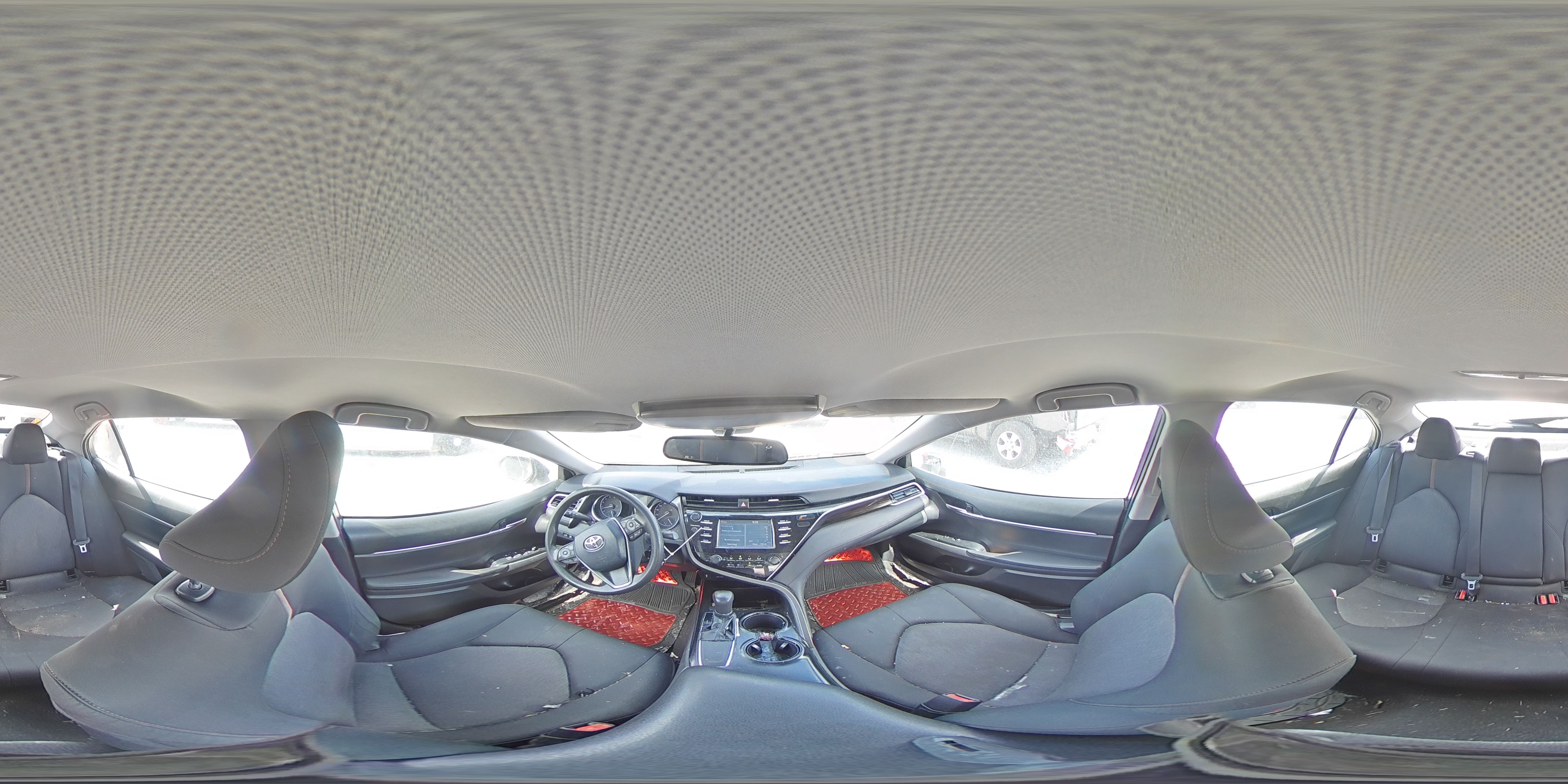 2018 Toyota Camry - Image 12