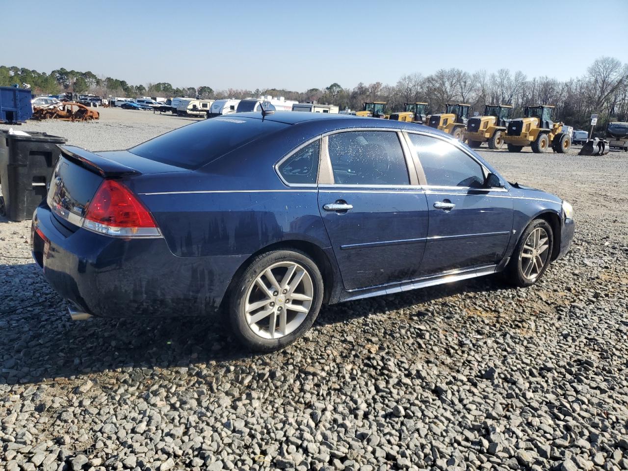 2010 Chevrolet Impala - Image 3