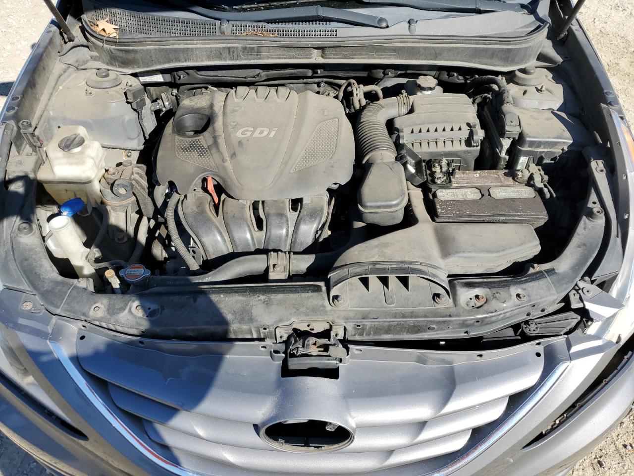 2012 Hyundai Sonata - Image 13