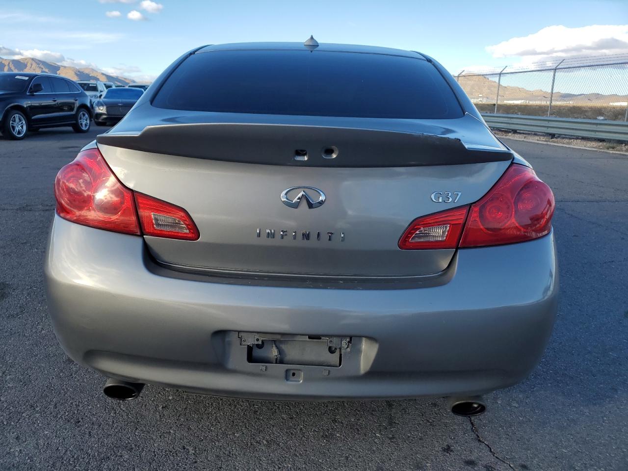 2009 Infiniti G - Image 6