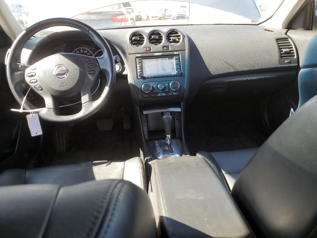 2011 Nissan Altima - Image 8