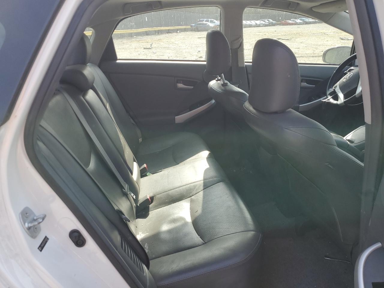 2011 Toyota Prius - Image 11