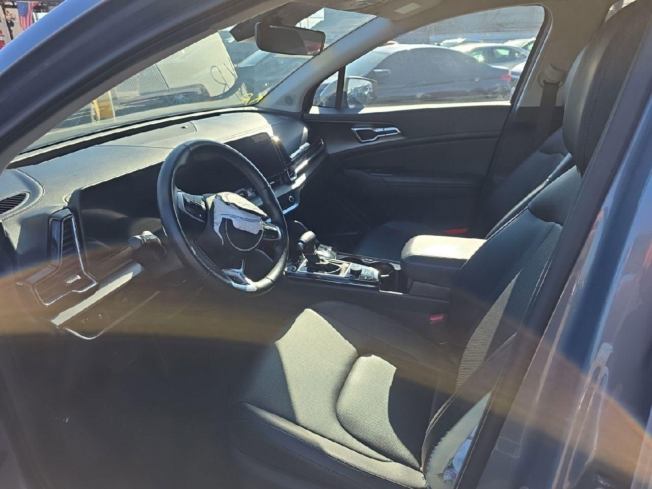 2023 Kia Sportage - Image 7