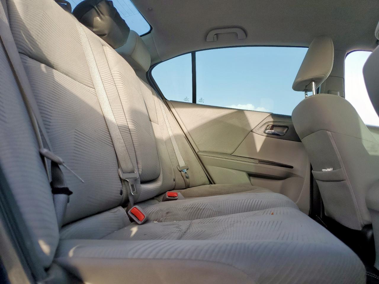 2015 Honda Accord - Image 10
