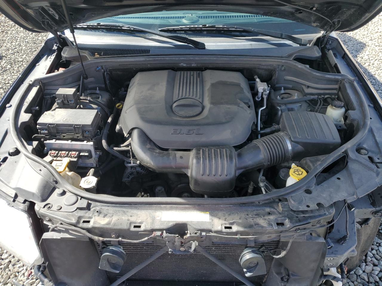 2011 Jeep Grand Cherokee - Image 11