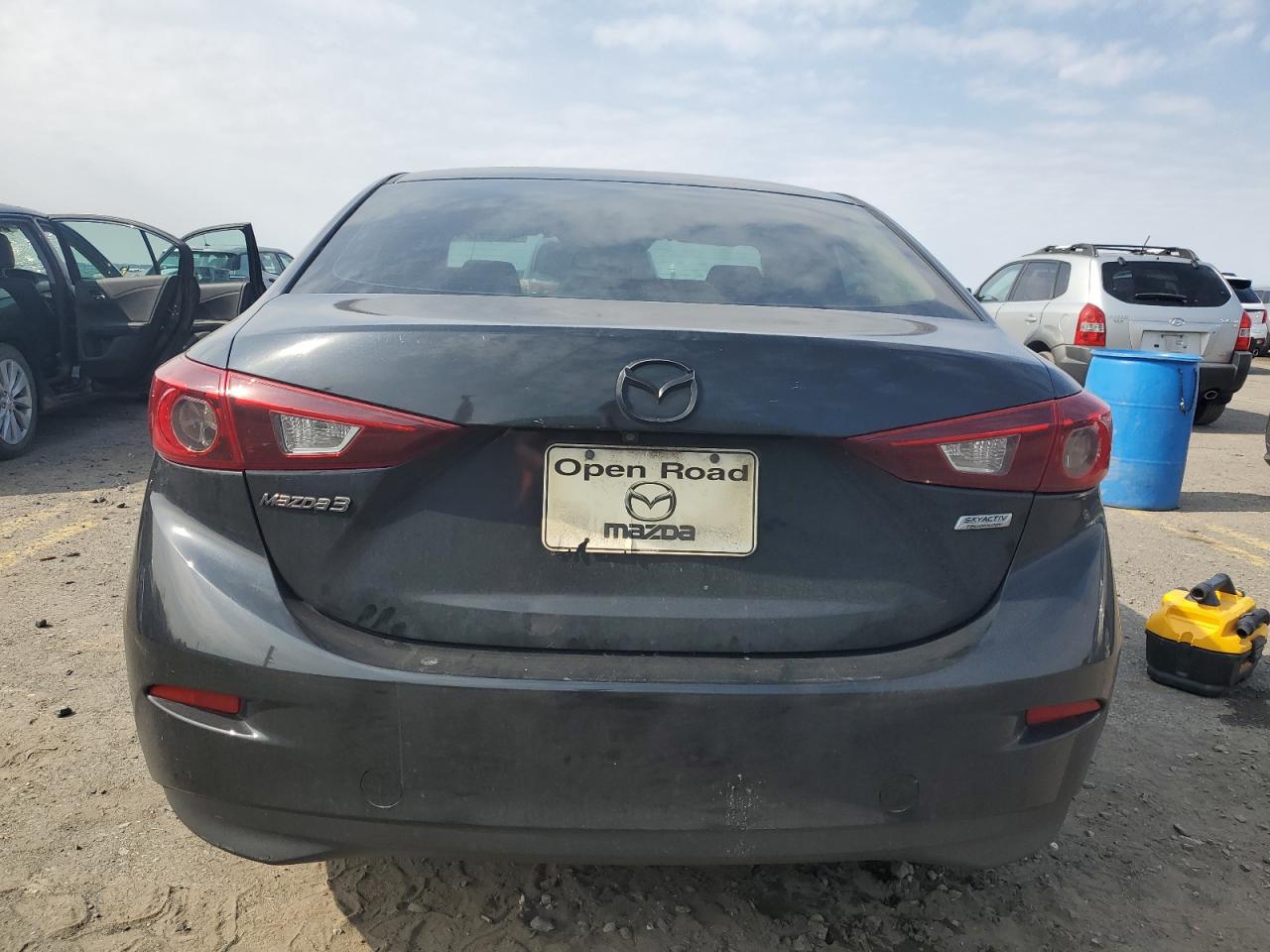 2016 Mazda 3 - Image 6