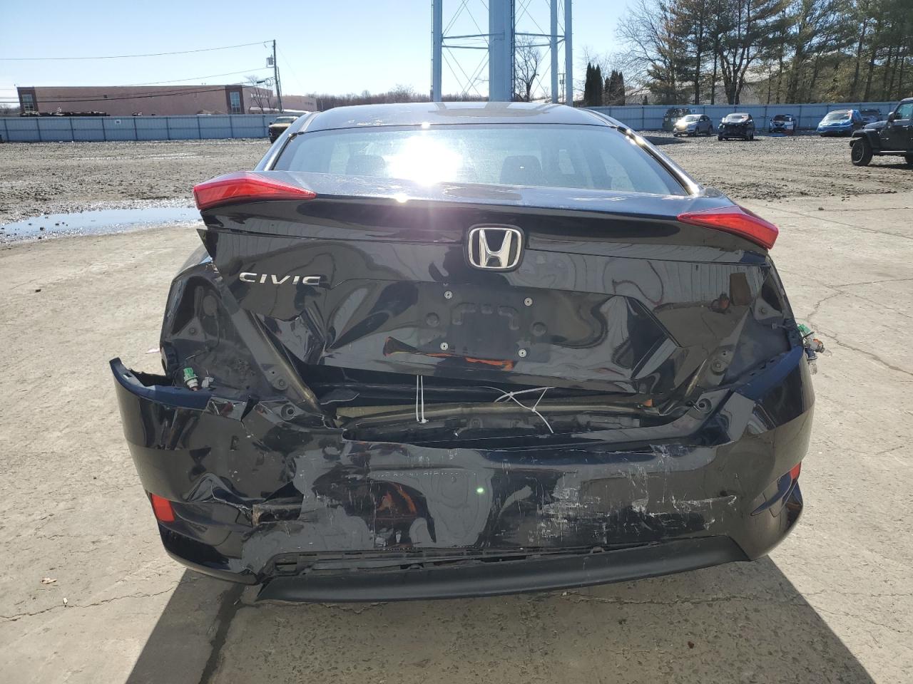 2018 Honda Civic - Image 6