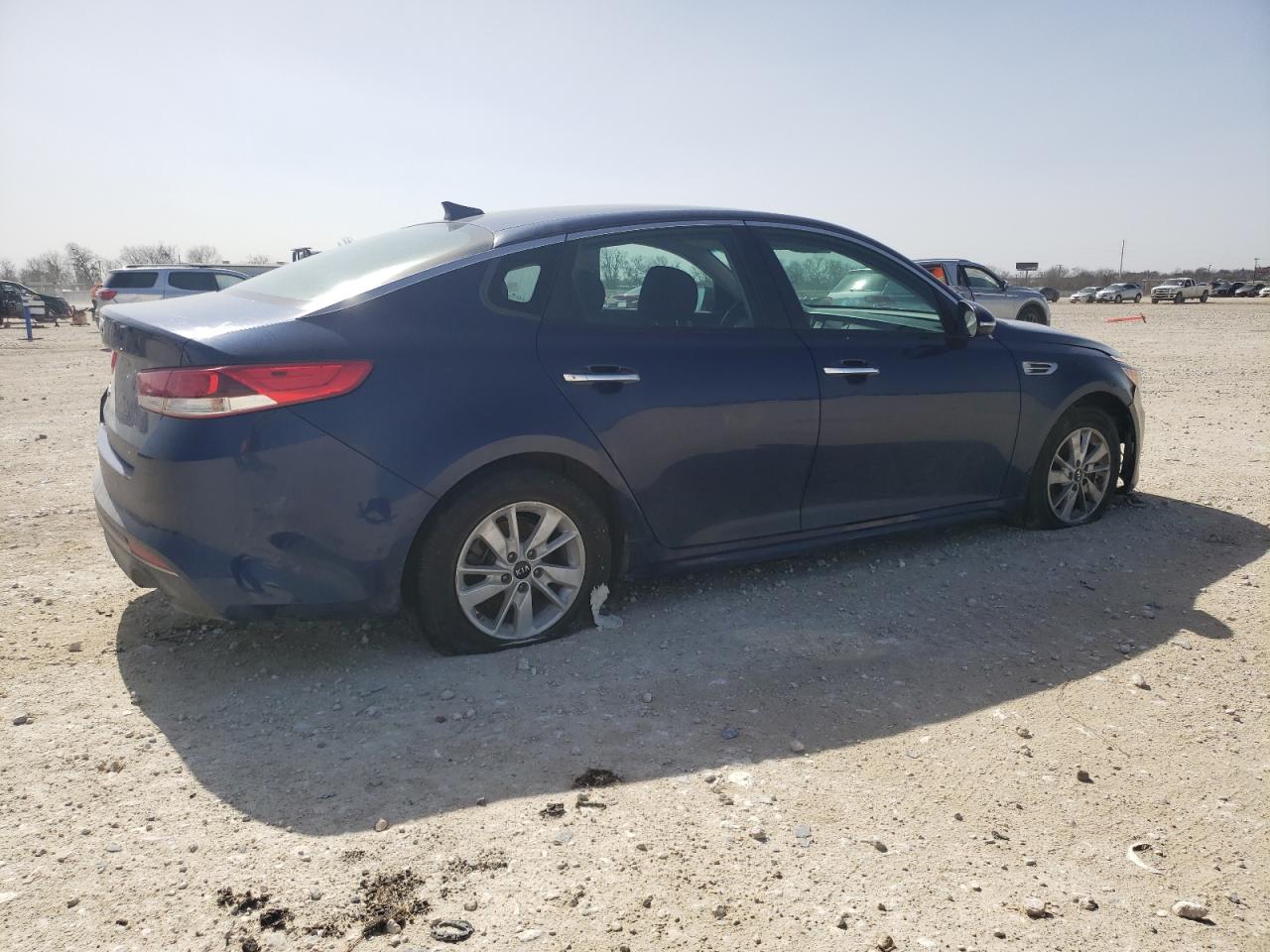 2018 Kia Optima - Image 3