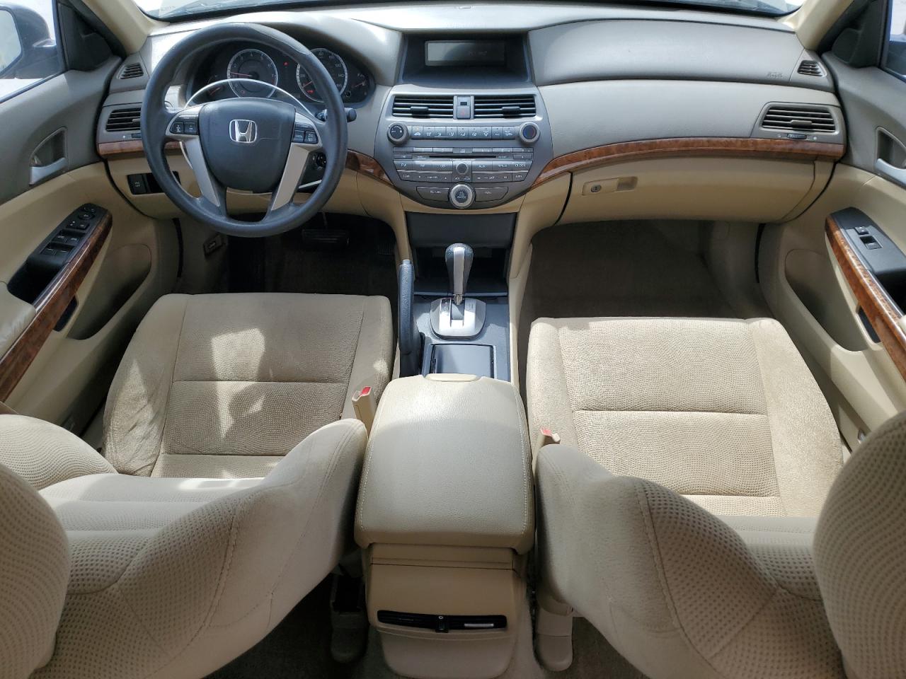 2010 Honda Accord - Image 8