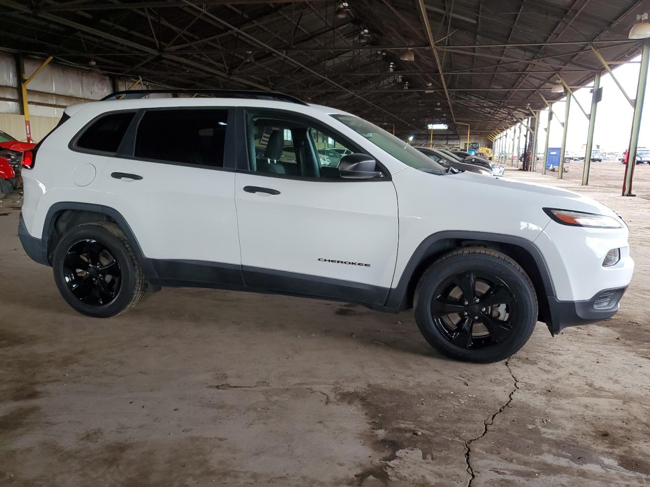 2017 Jeep Grand Cherokee - Image 4