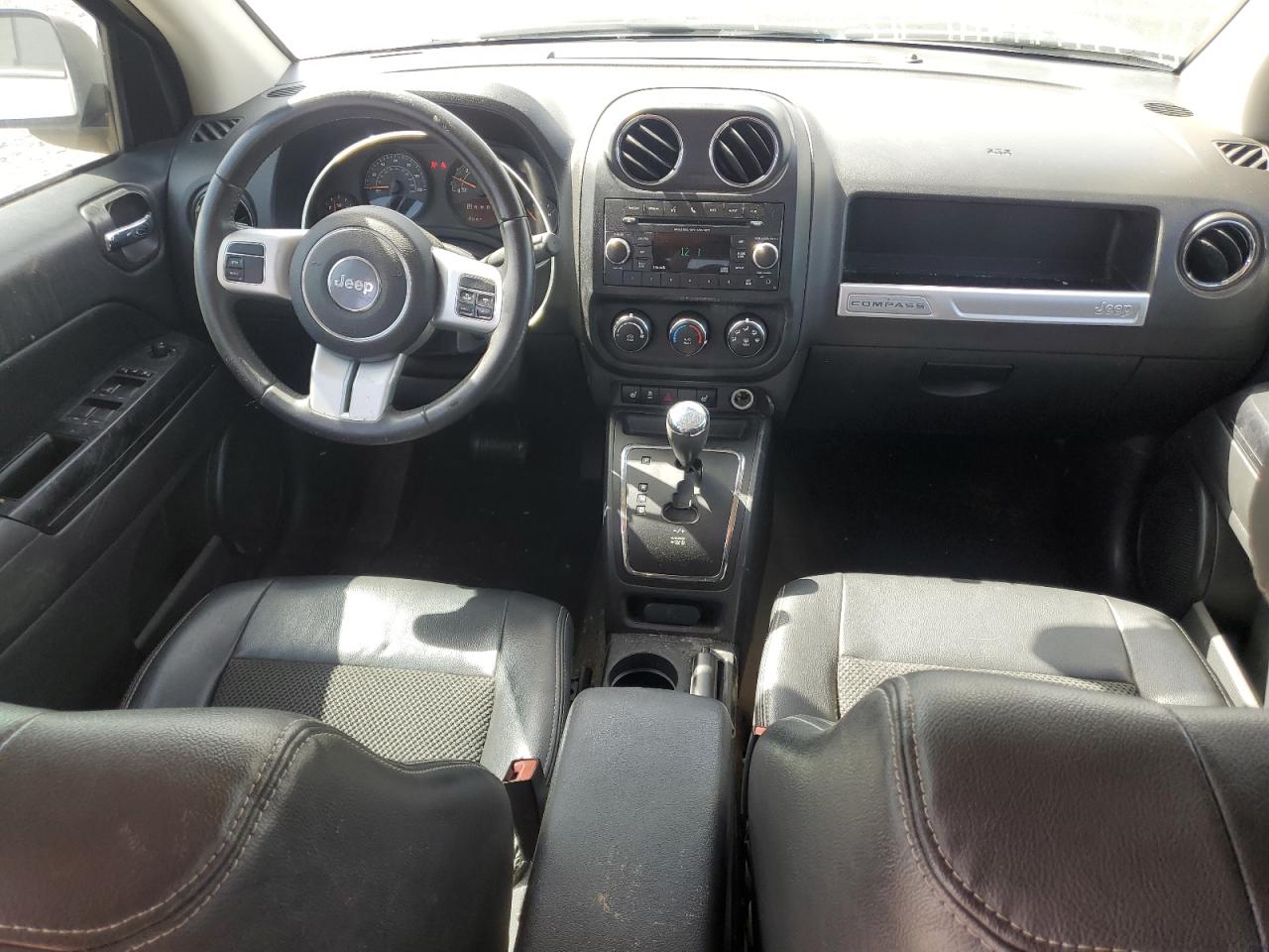 2016 Jeep Compass - Image 8