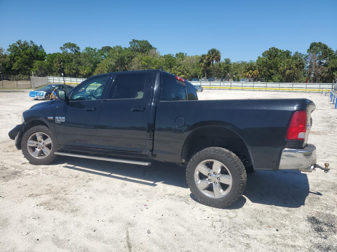 2019 RAM 1500 - Image 2