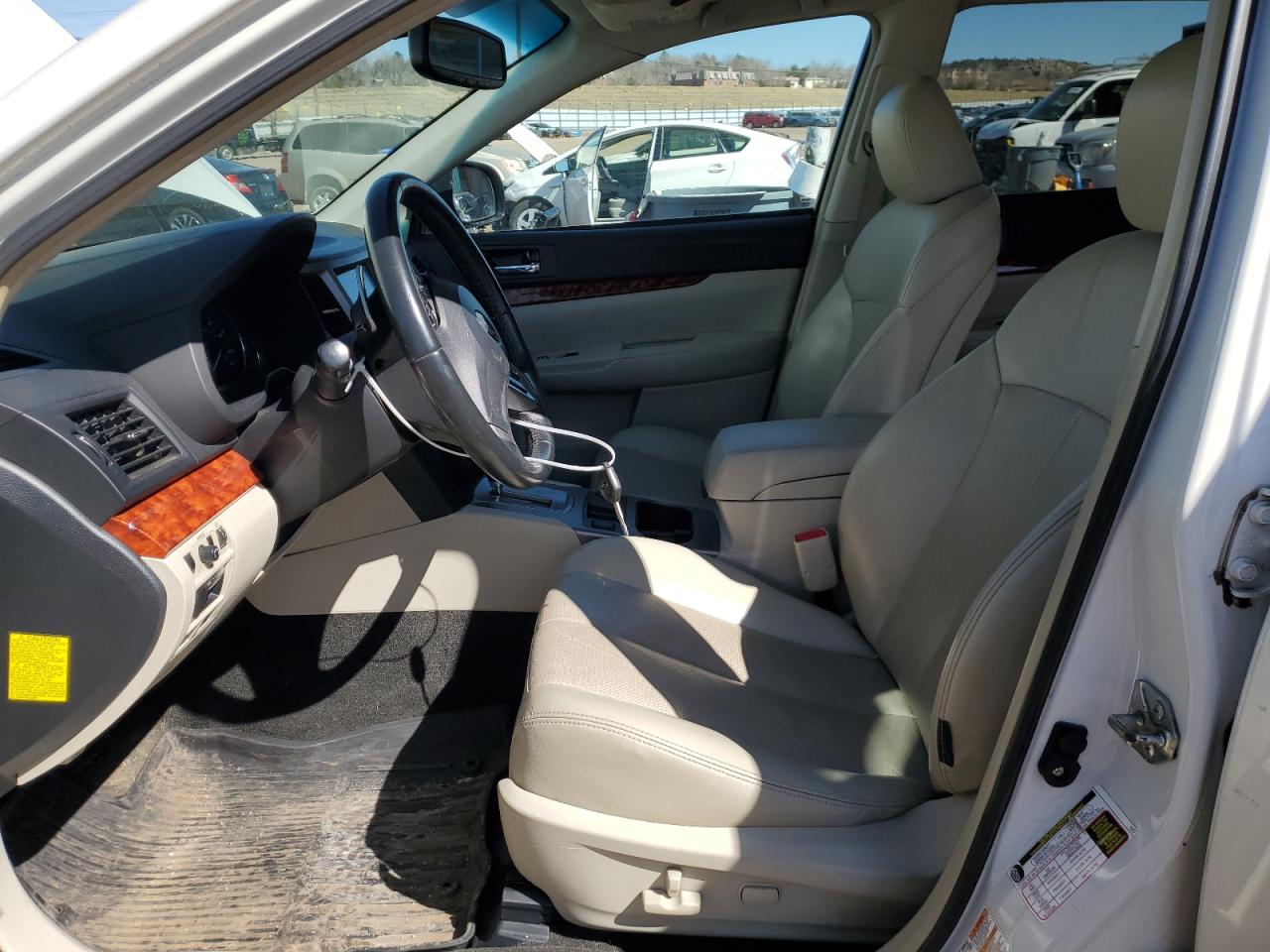 2012 Subaru Outback - Image 7