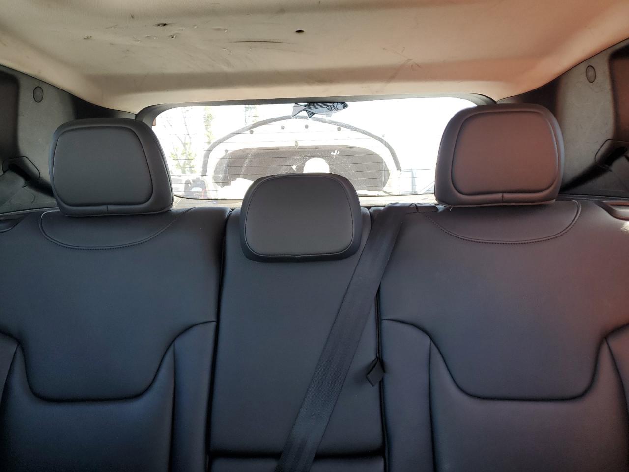 2016 Jeep Renegade - Image 10