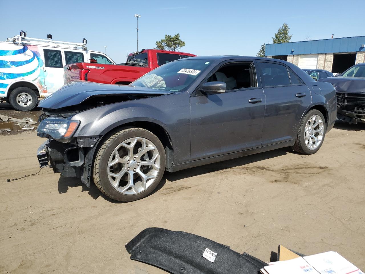 Woodhaven, MI에서 판매 중인 2017 Chrysler 300C Platinum - Front End
