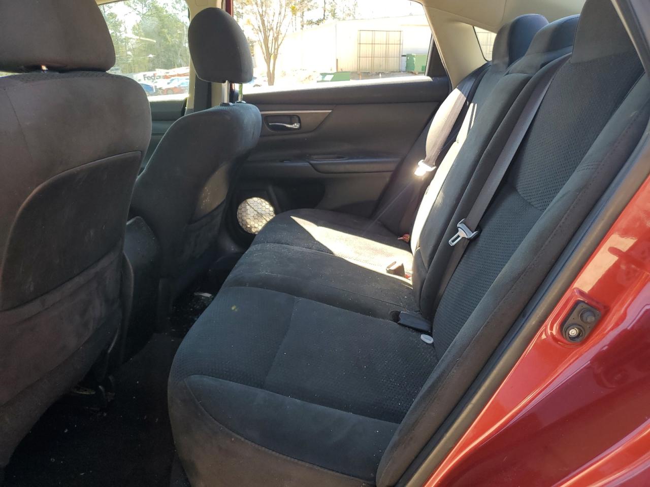 2015 Nissan Altima - Image 10