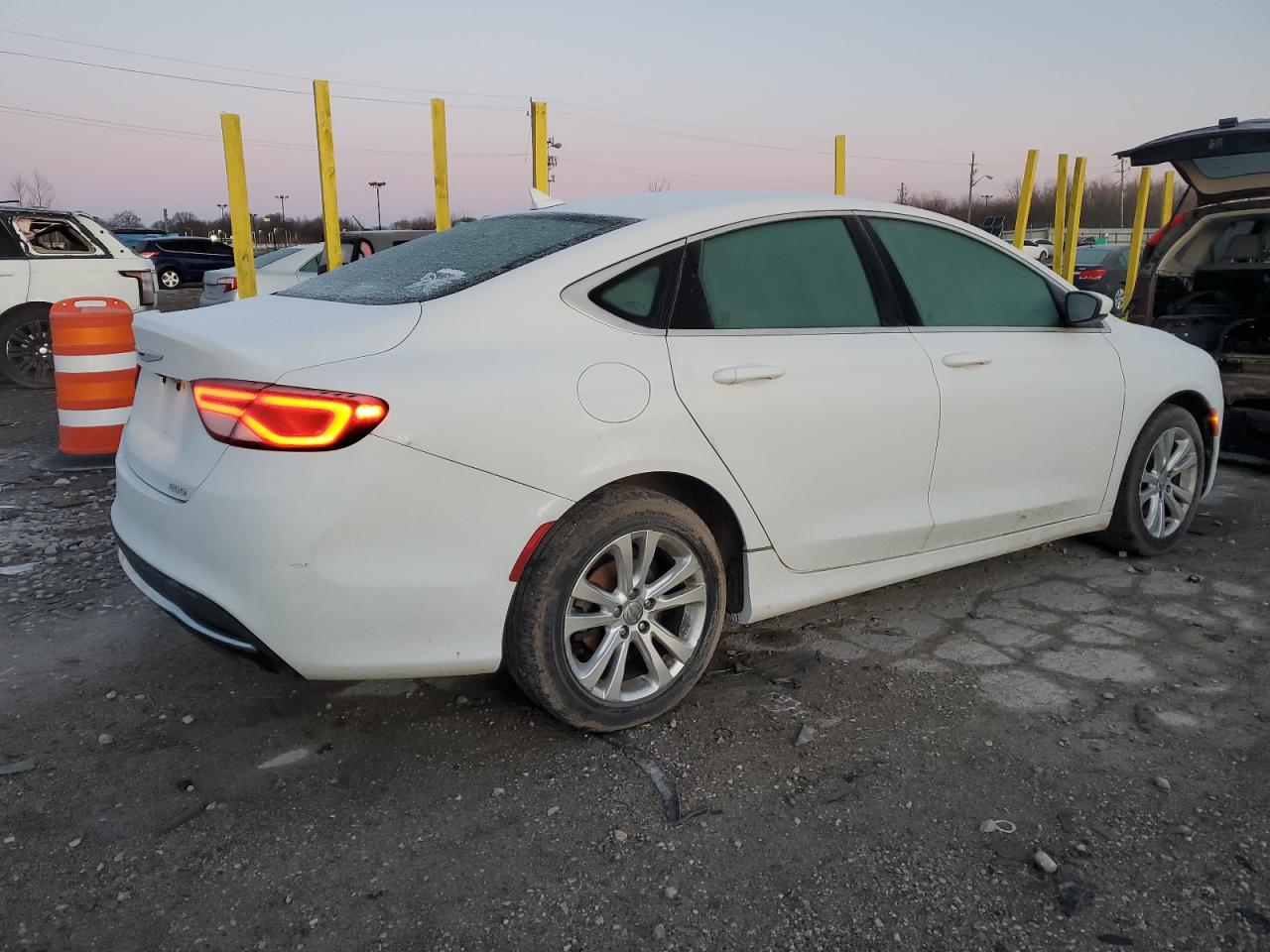 2015 Chrysler 200 - Image 3