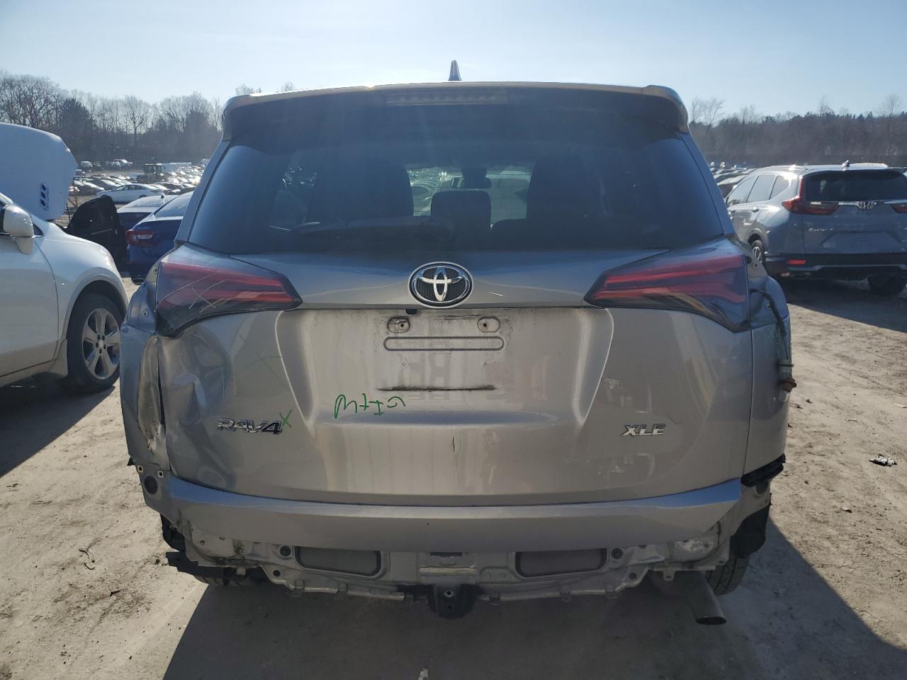 2017 Toyota RAV 4 - Image 6