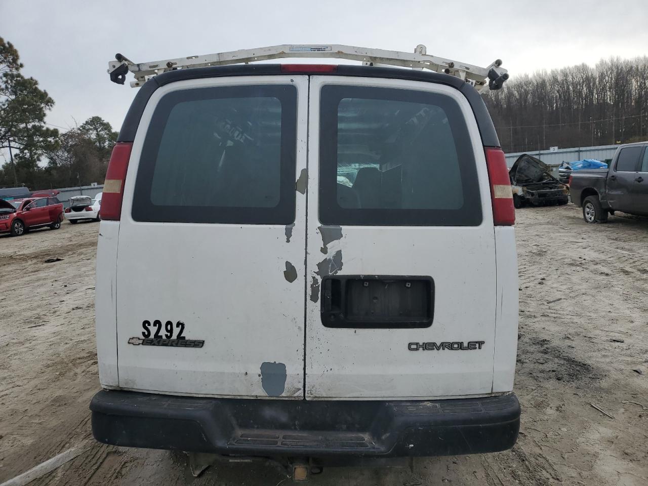 2005 Chevrolet Express G3500 VIN: 1GCHG35U351116886 Lot: 48190015