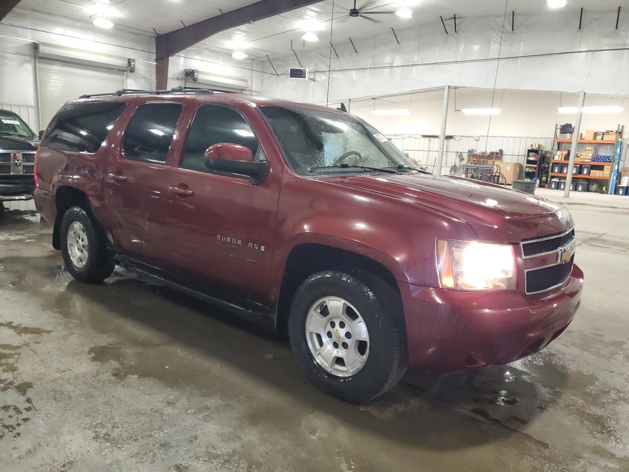 2009 Chevrolet Suburban - Image 4
