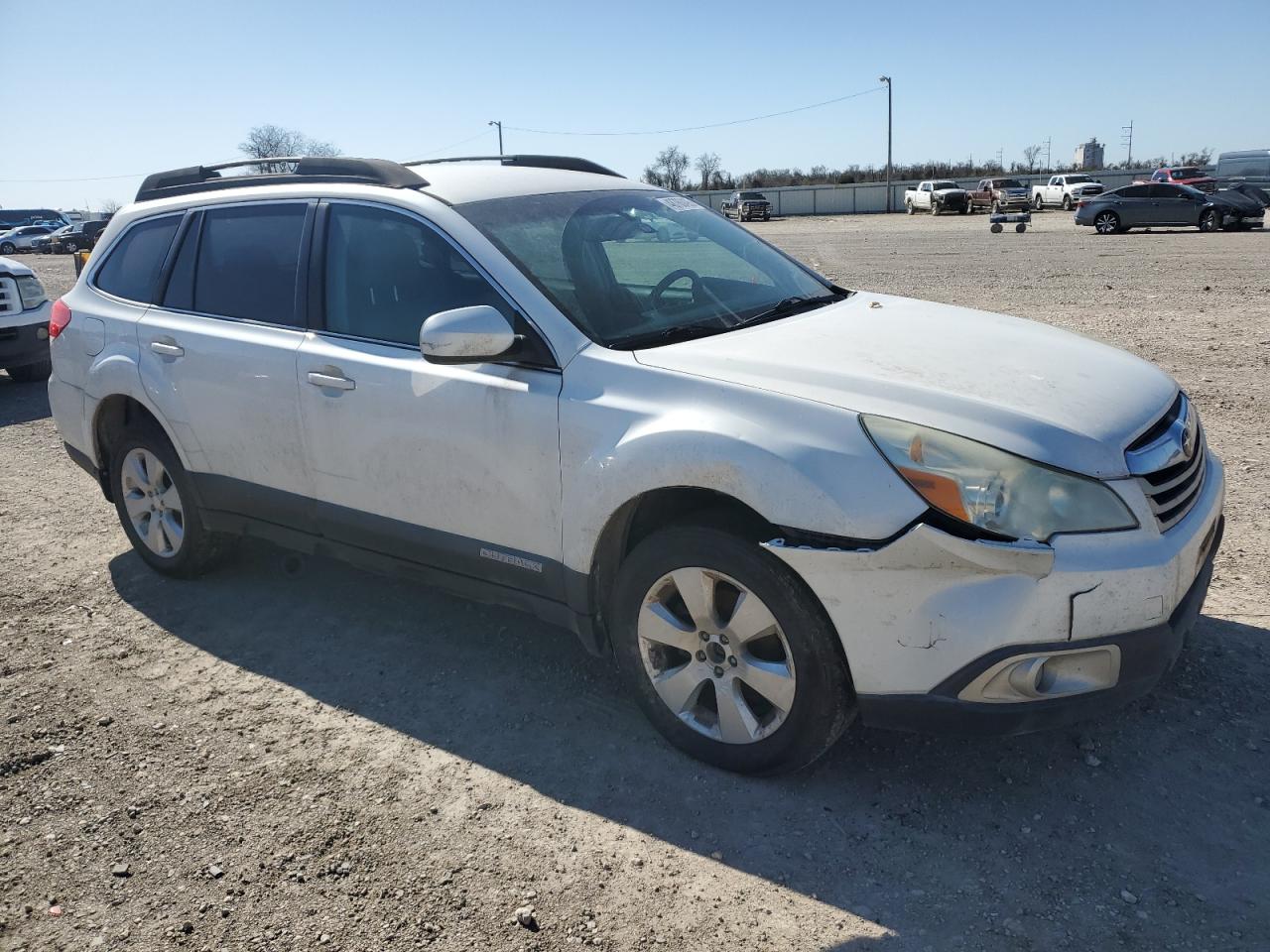 2011 Subaru Outback - Image 4