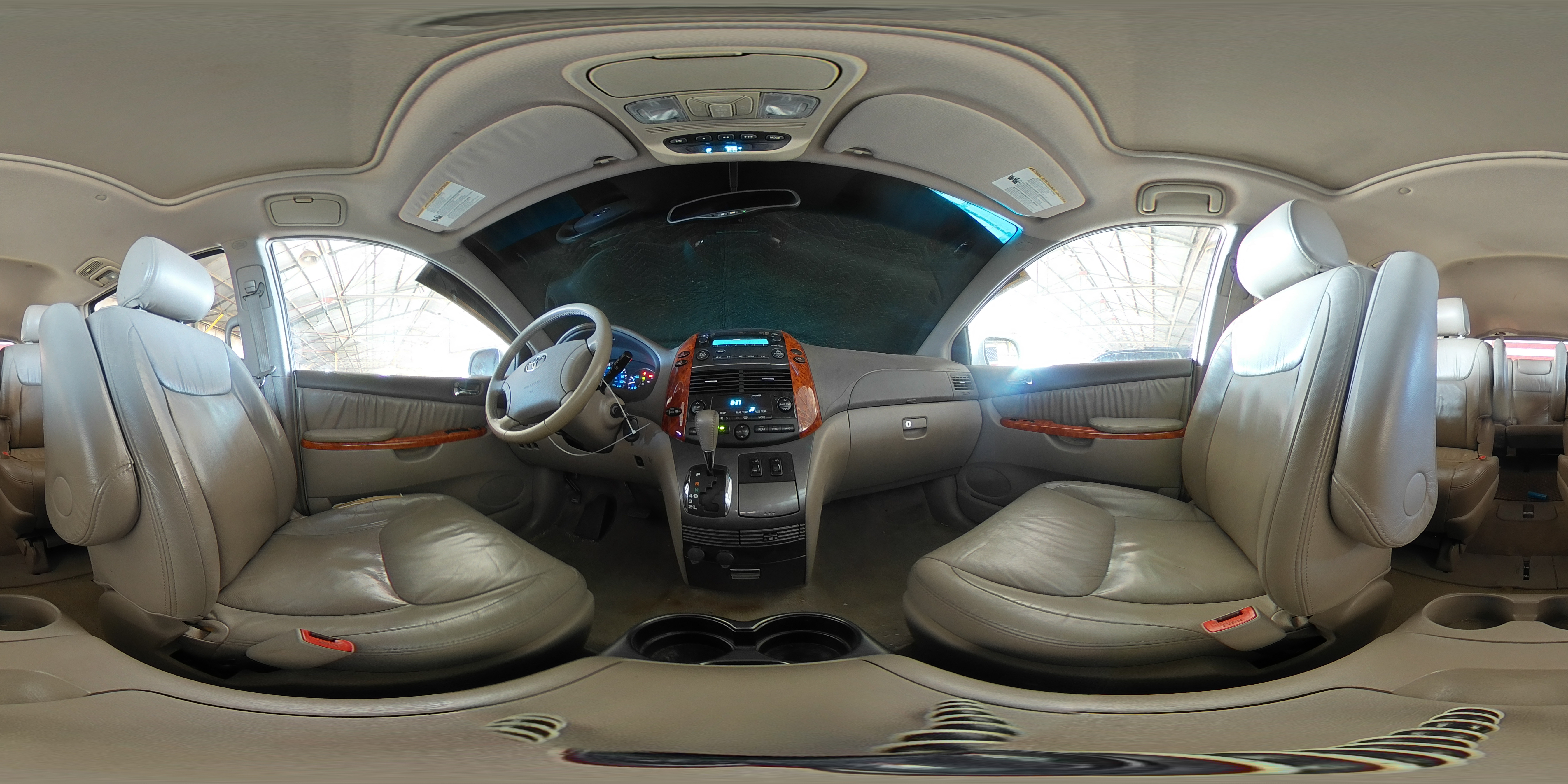 2006 Toyota Sienna - Image 14
