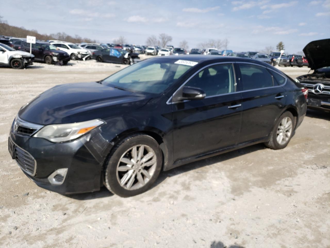 2014 Toyota Avalon - Image 1