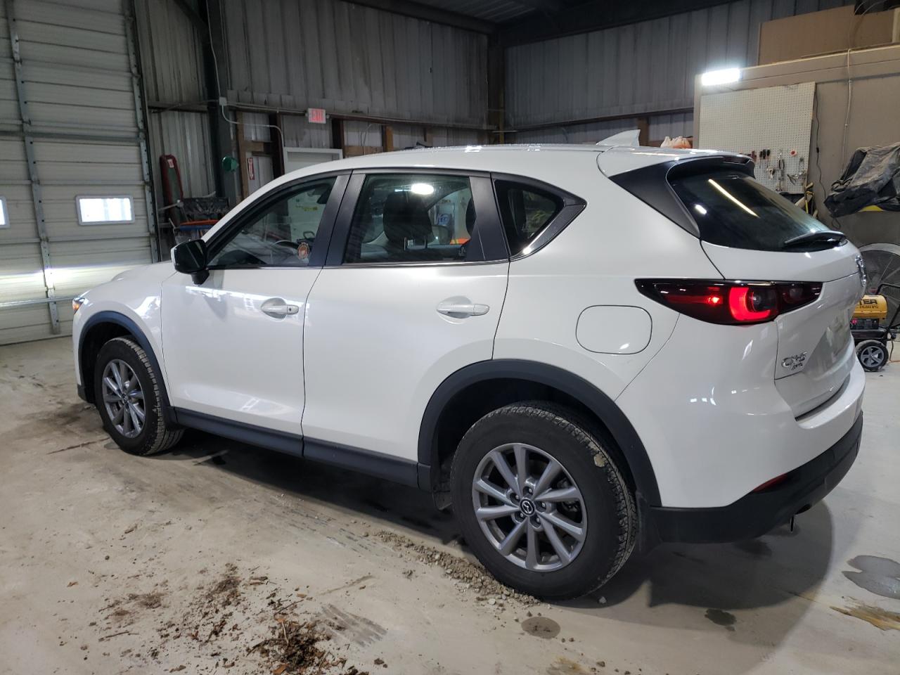 2023 Mazda CX-5 - Image 2