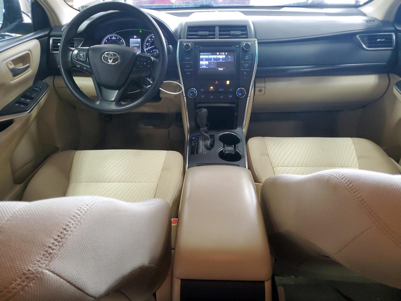 4t1bf1fk8hu733645 4T1BF1FK8HU733645 2017 Toyota Camry Le