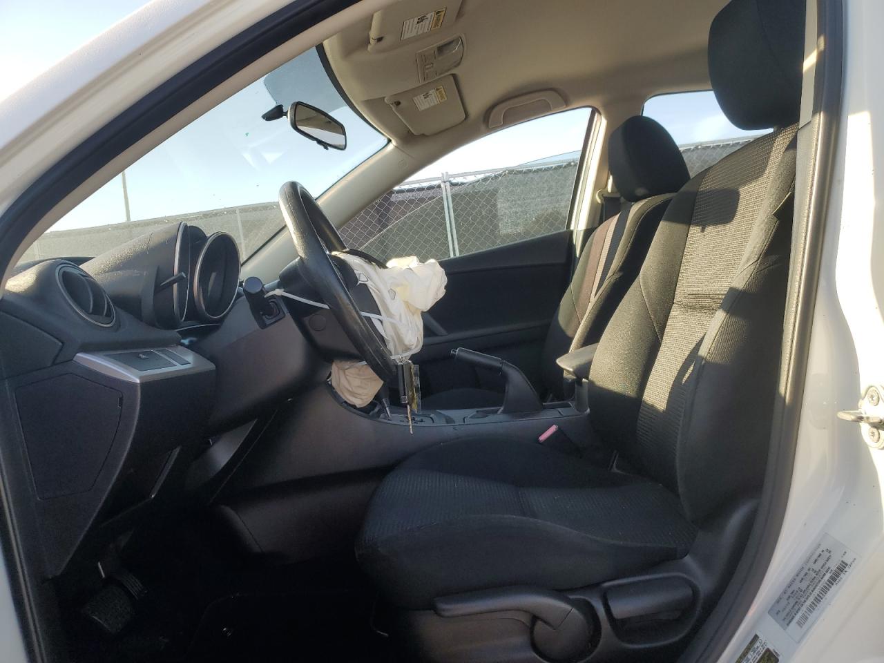 2013 Mazda 3 - Image 7