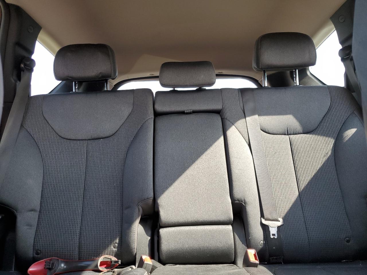 2019 Hyundai Santa Fe - Image 10