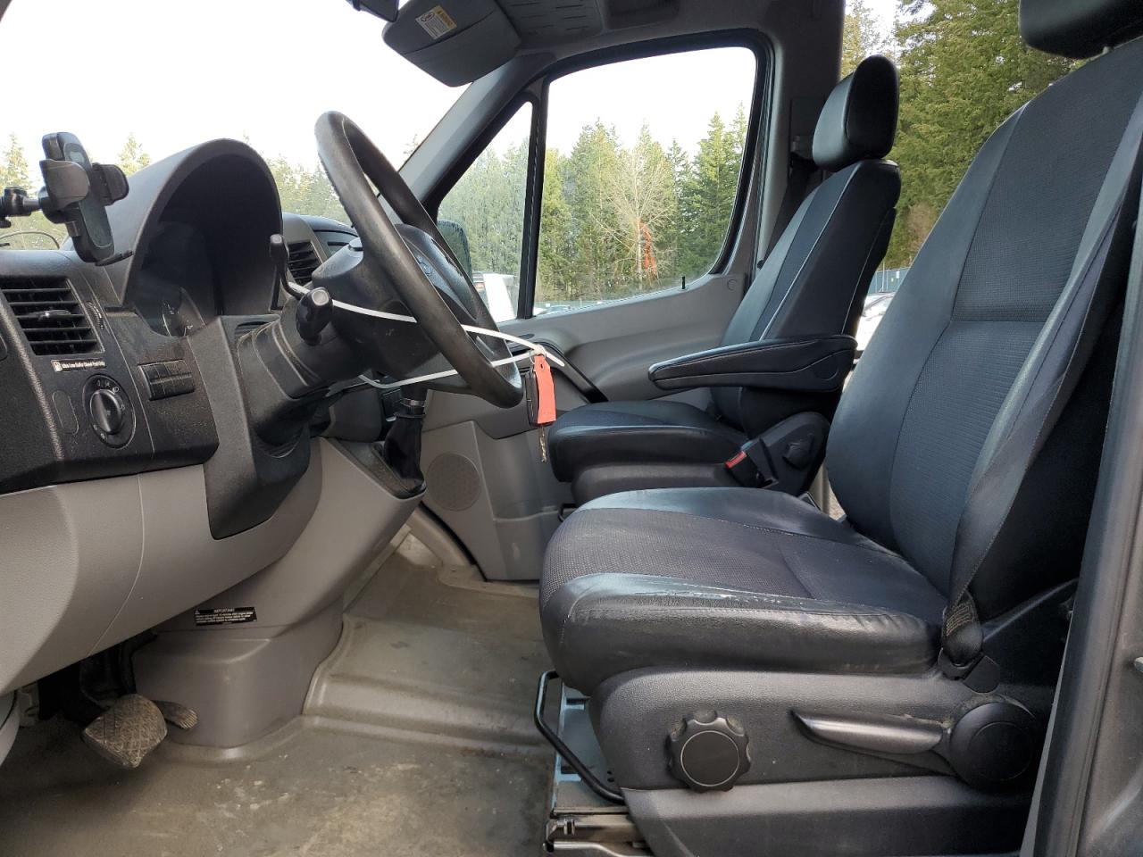 2015 Mercedes-Benz Sprinter - Image 7
