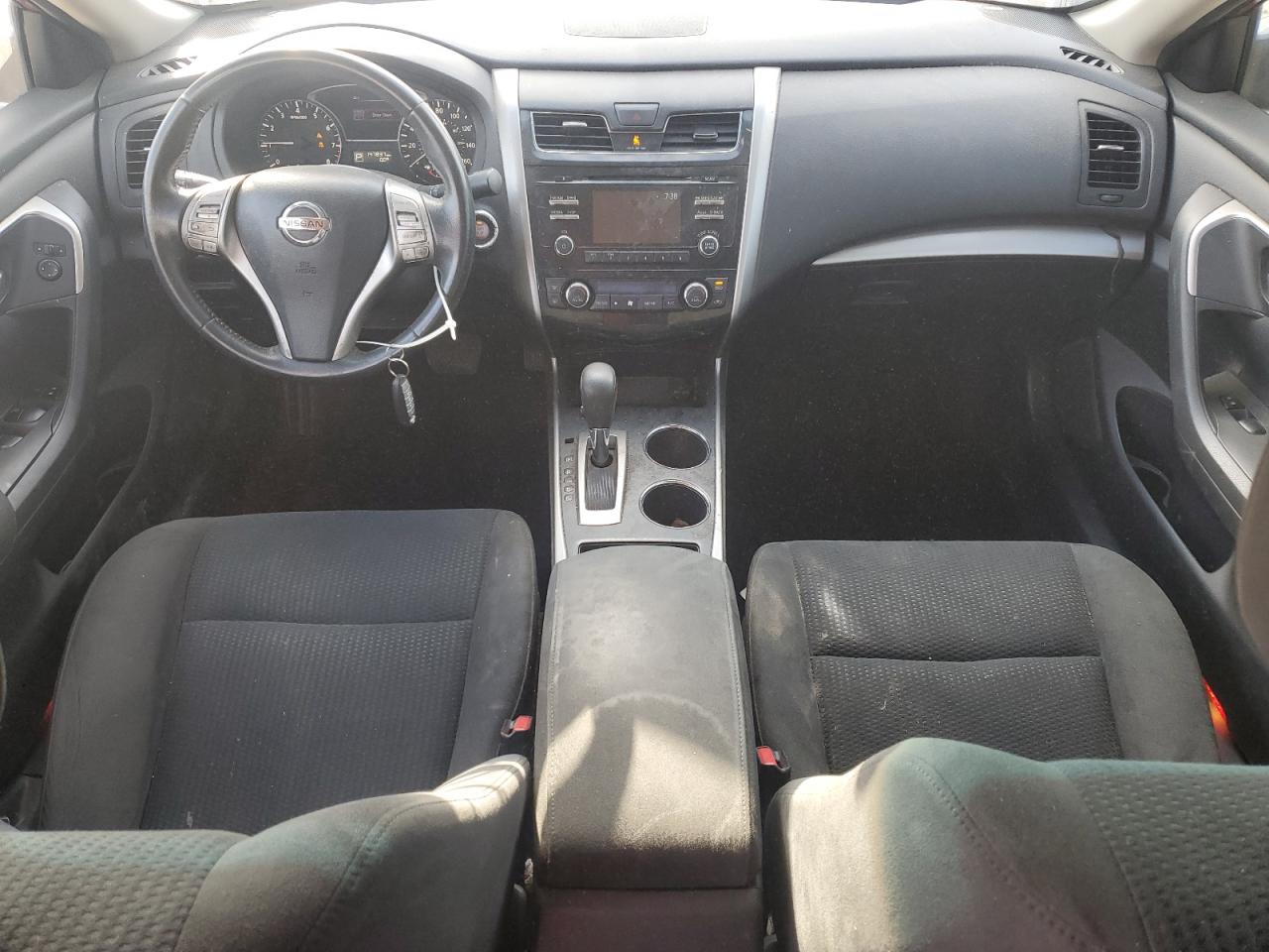 2015 Nissan Altima - Image 8