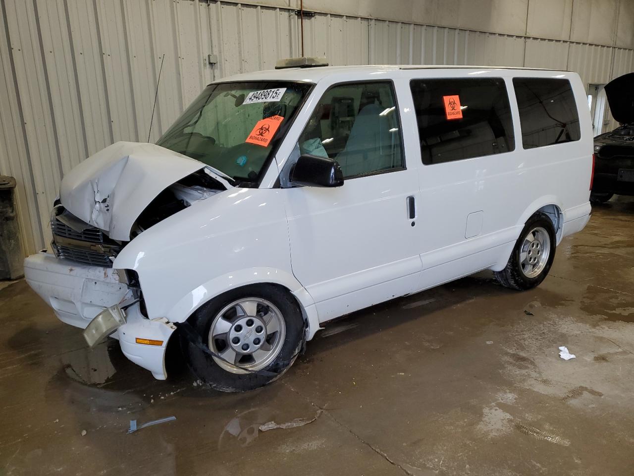 2003 Chevrolet Astro - Image 1