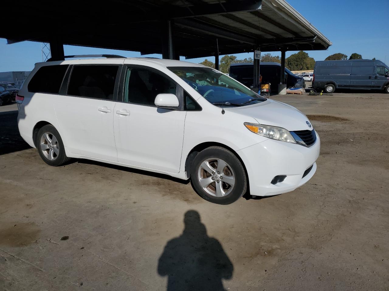2013 Toyota Sienna - Image 4