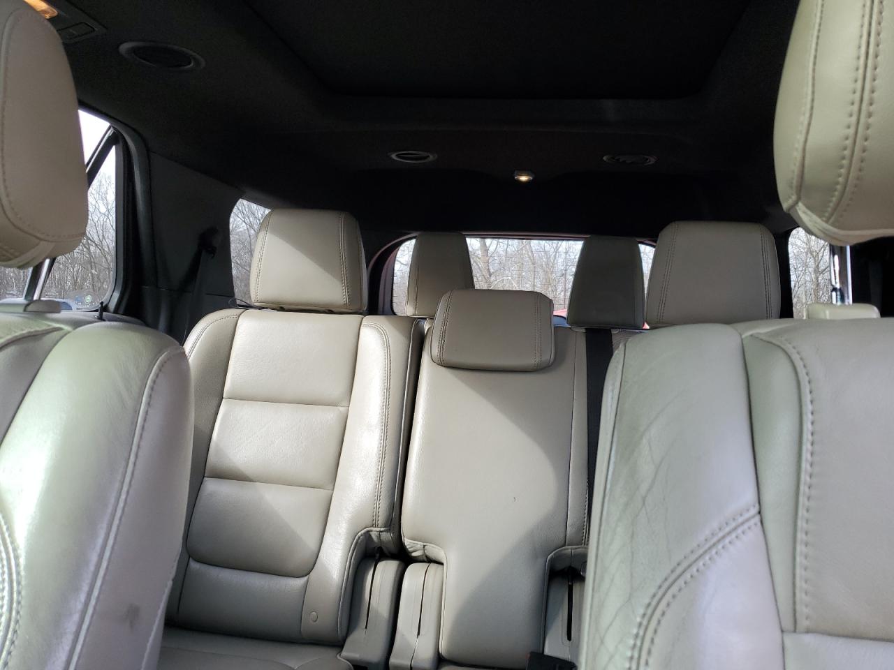 2013 Ford Explorer - Image 10