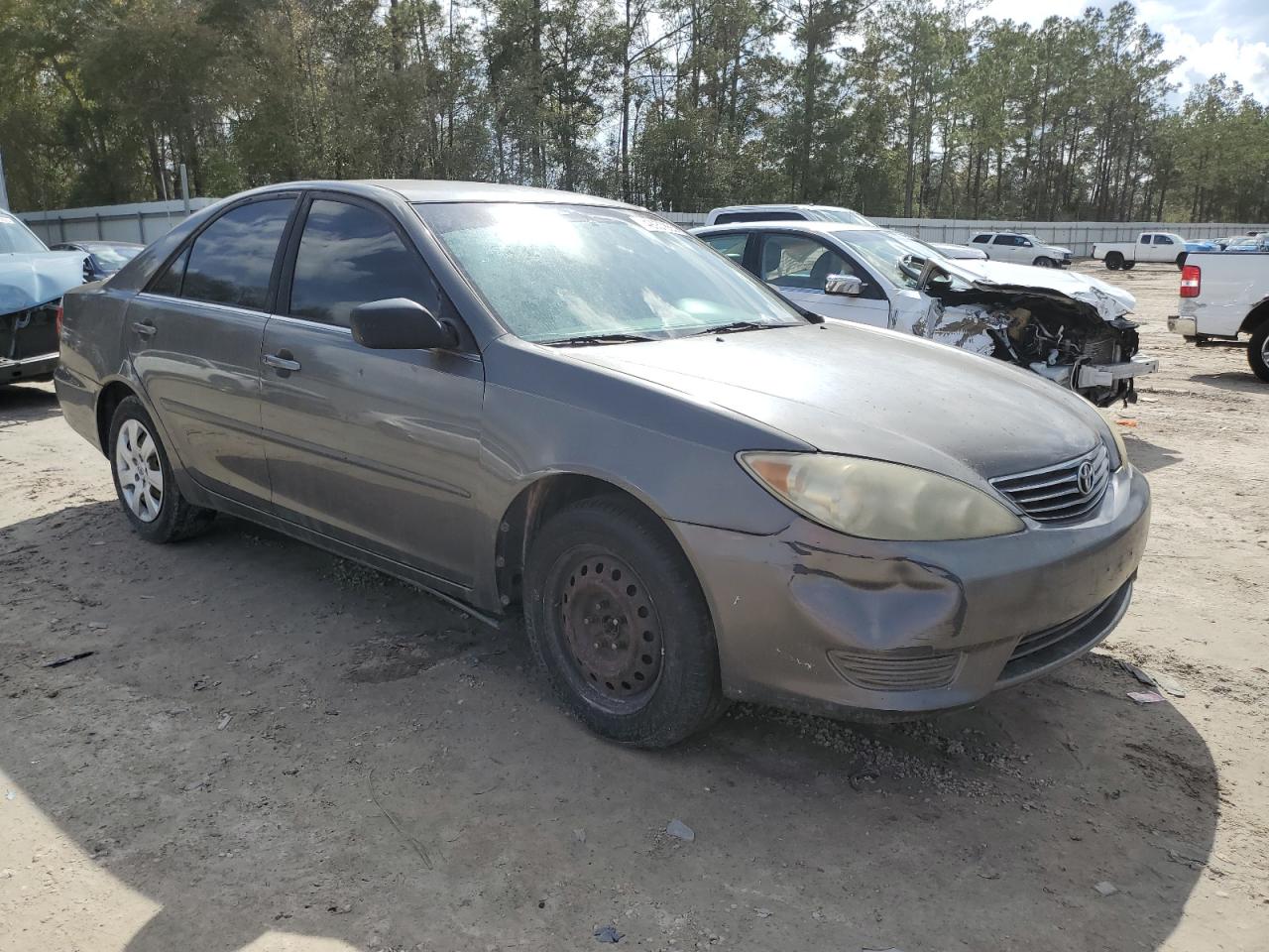 2005 Toyota Camry - Image 4