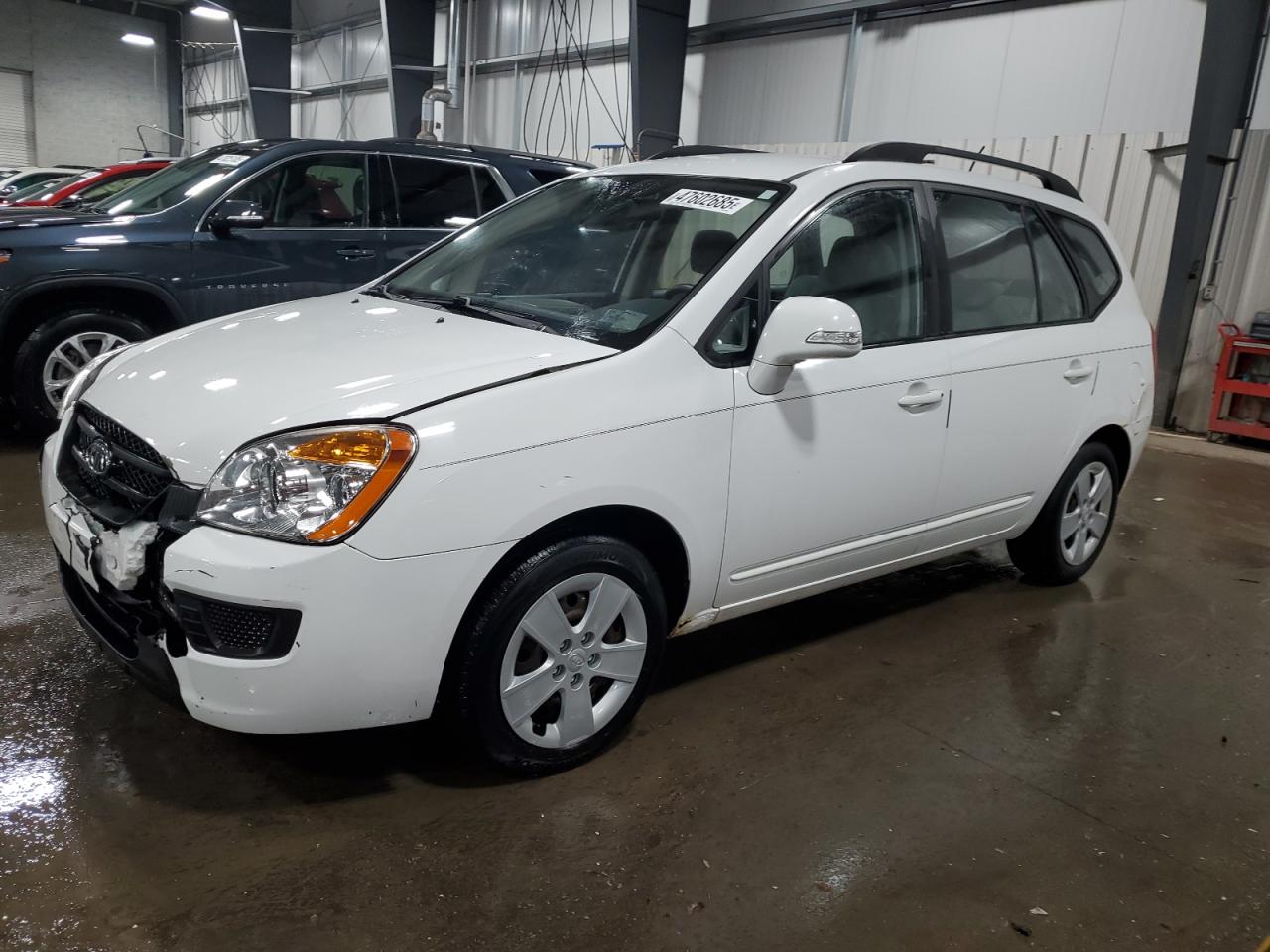 2010 Kia Rondo - Image 1