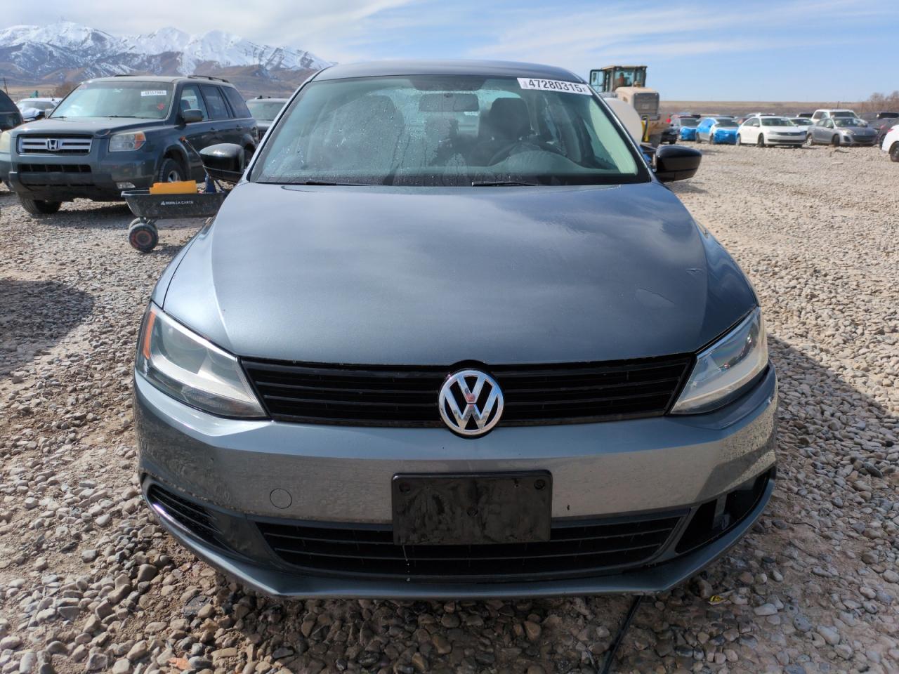2014 Volkswagen Jetta - Image 5