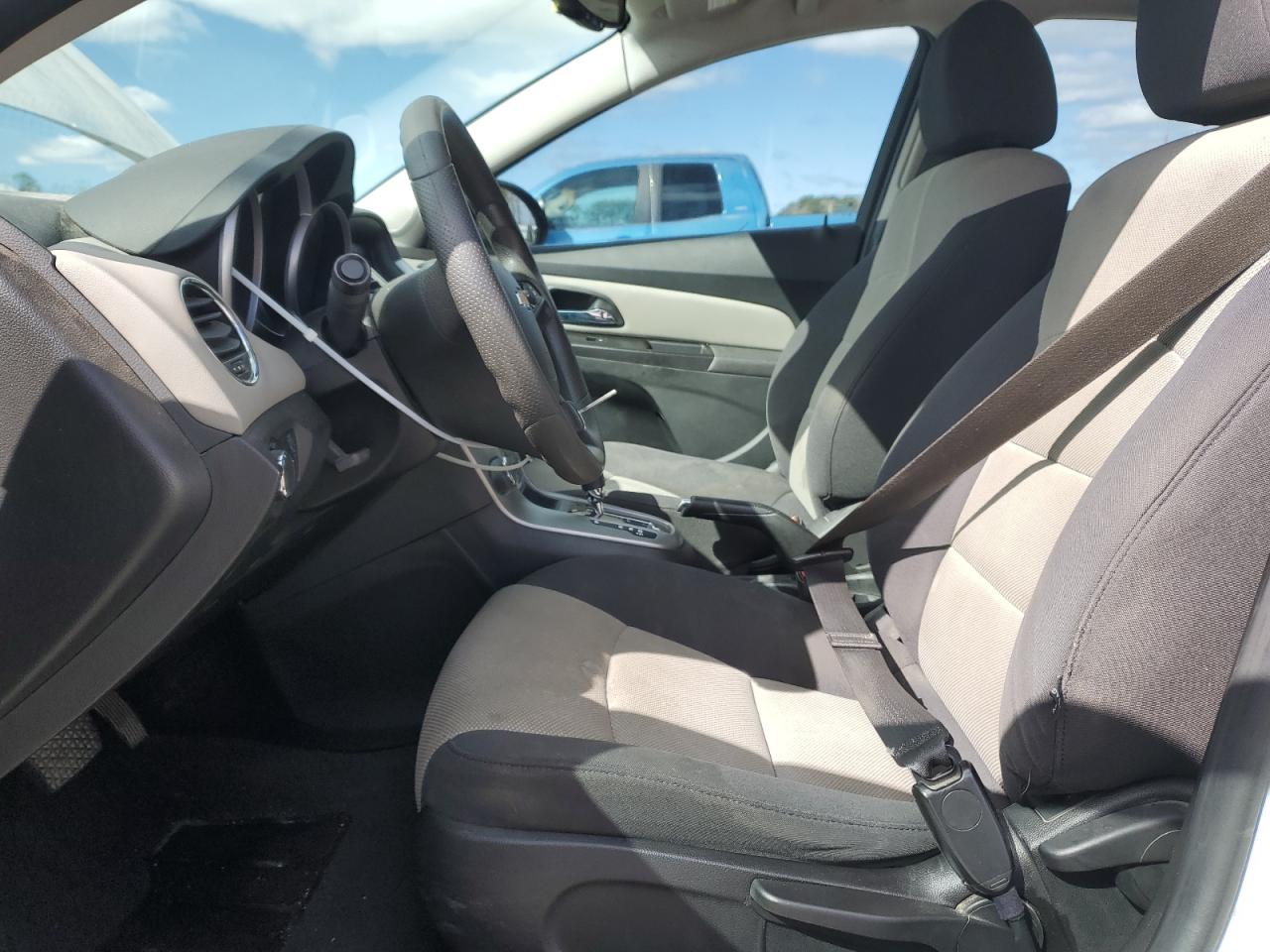 2014 Chevrolet Cruze - Image 7
