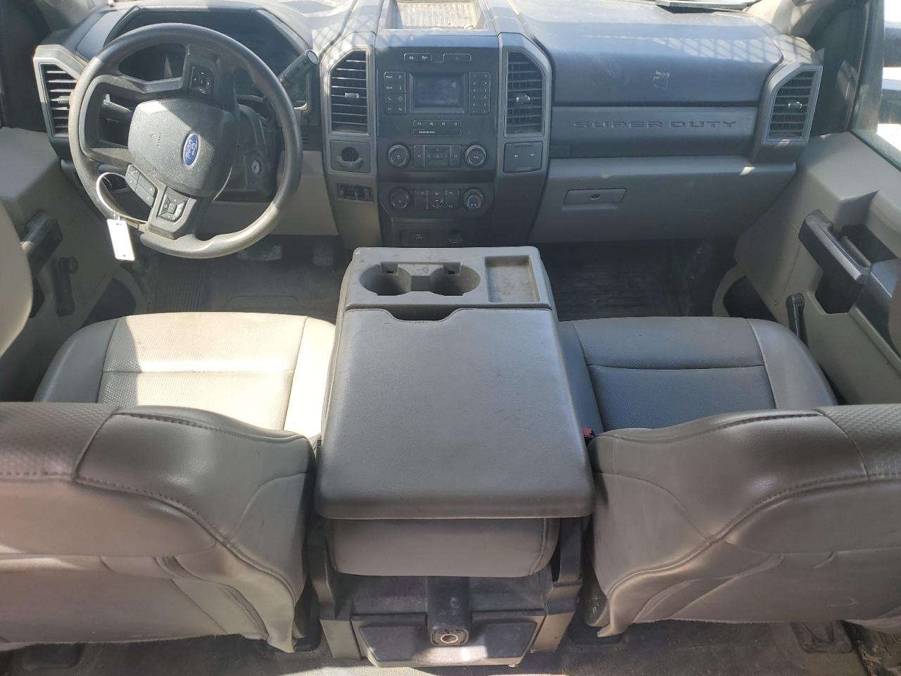 2020 Ford F350 - Image 8