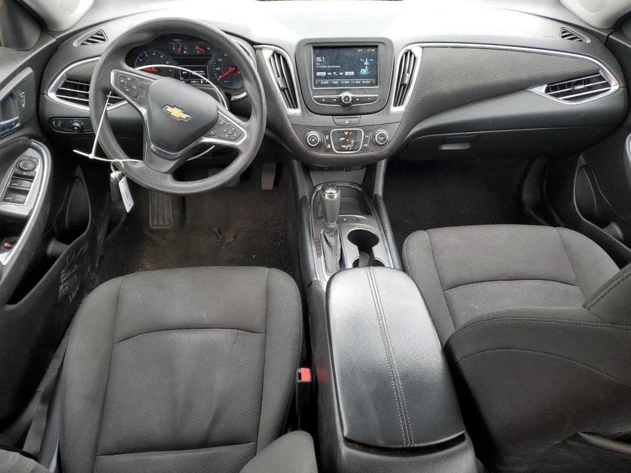 2018 Chevrolet Malibu - Image 8
