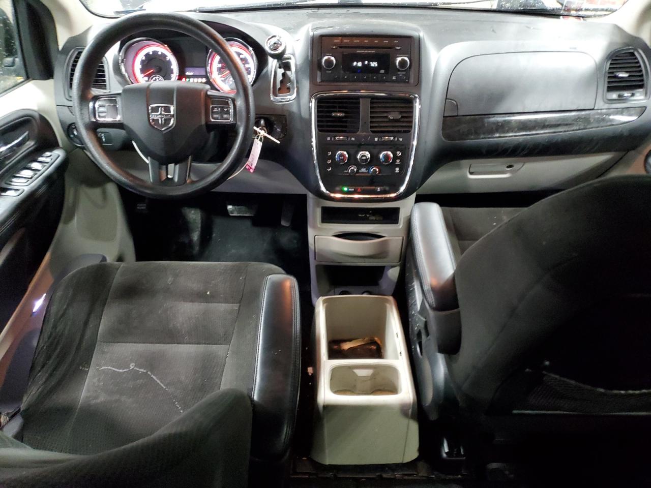 2015 Dodge Caravan - Image 8