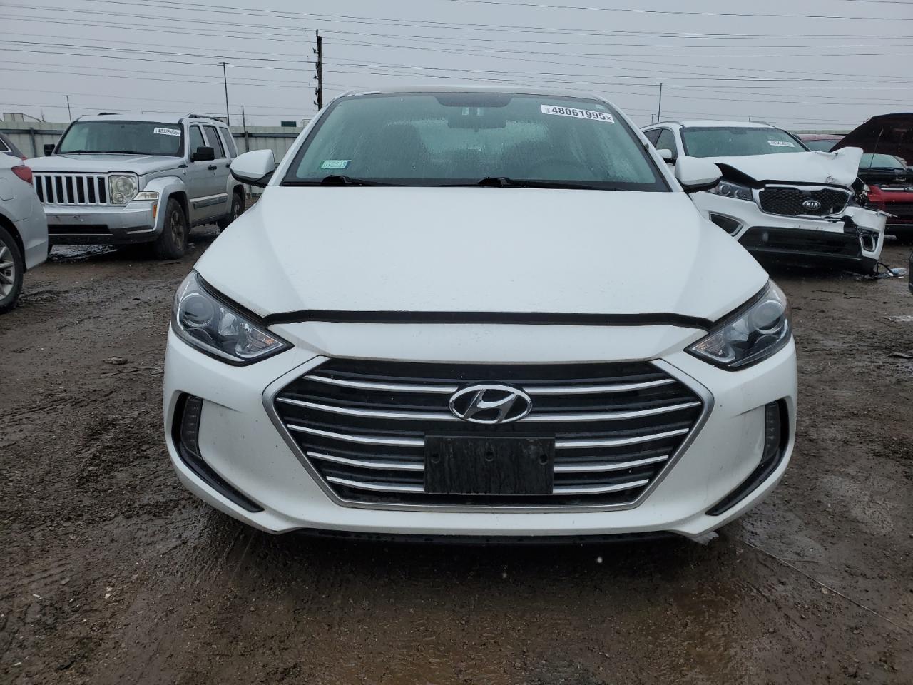 2017 Hyundai Elantra - Image 5