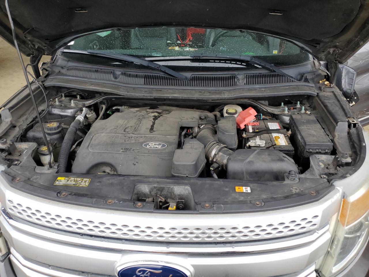 2011 Ford Explorer - Image 12